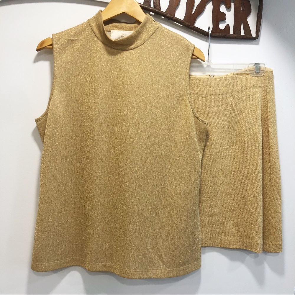 ST JOHN top and skirt set gold sparkly